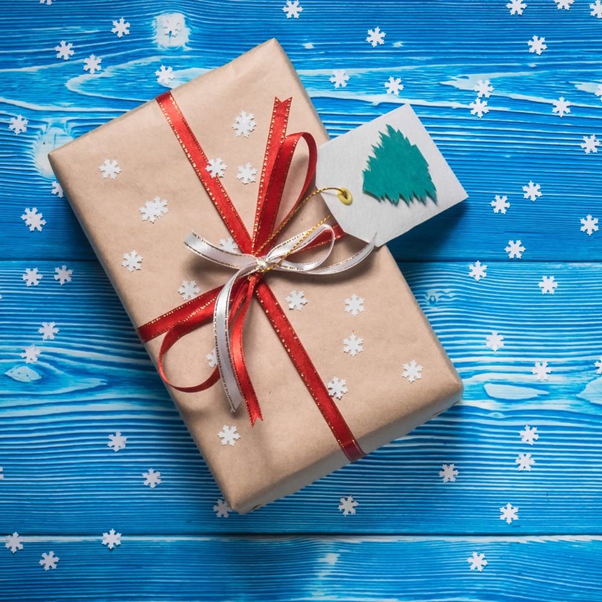 7 Easy Ways to Make a Big Impact When You Give Back This Holiday