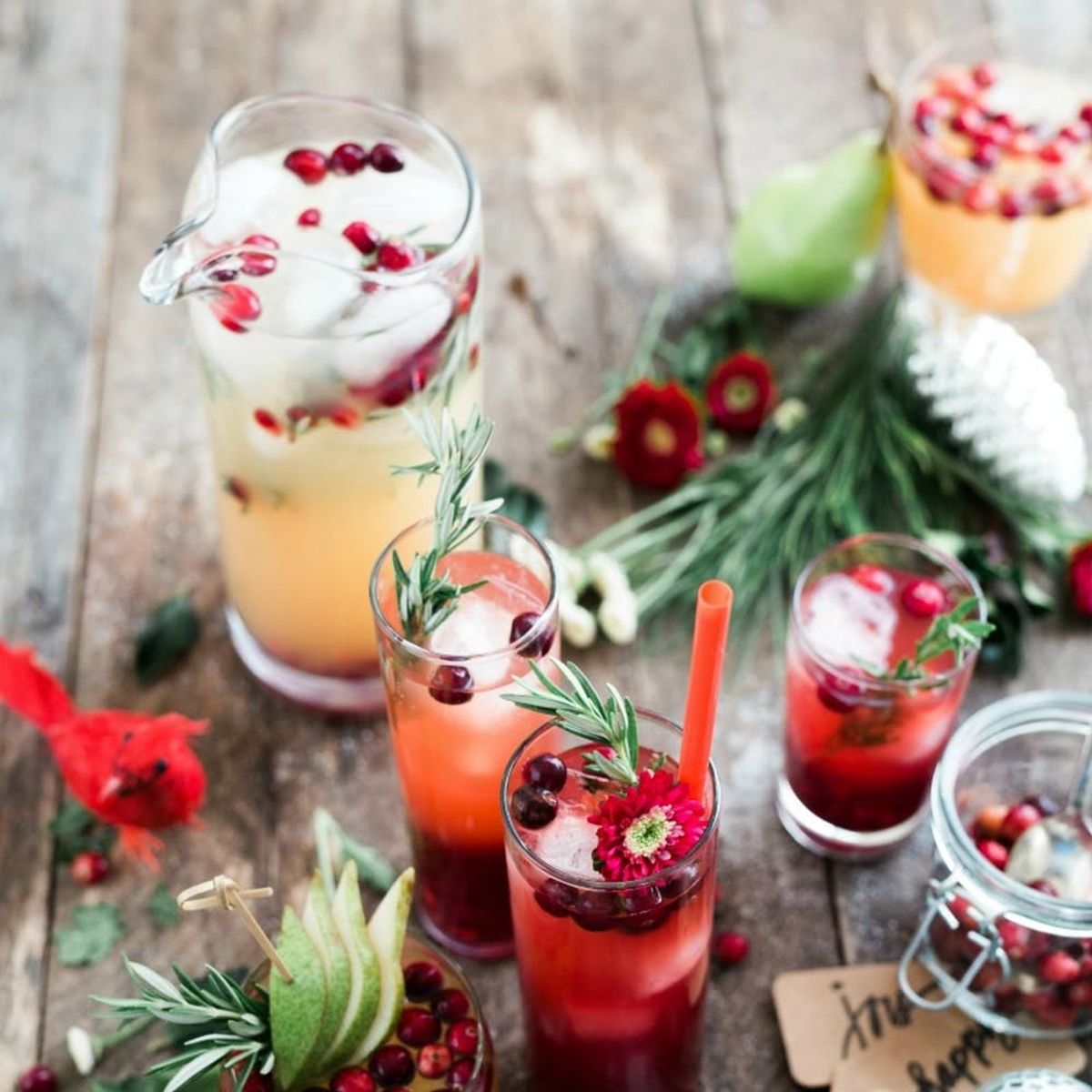 5 Tips for Hosting a Stress-Free, Last-Minute Holiday Party