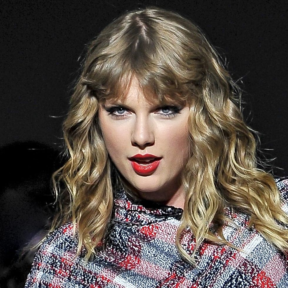 Taylor Swift Looks Like a Vampy Goth on the Cover of ‘British Vogue’