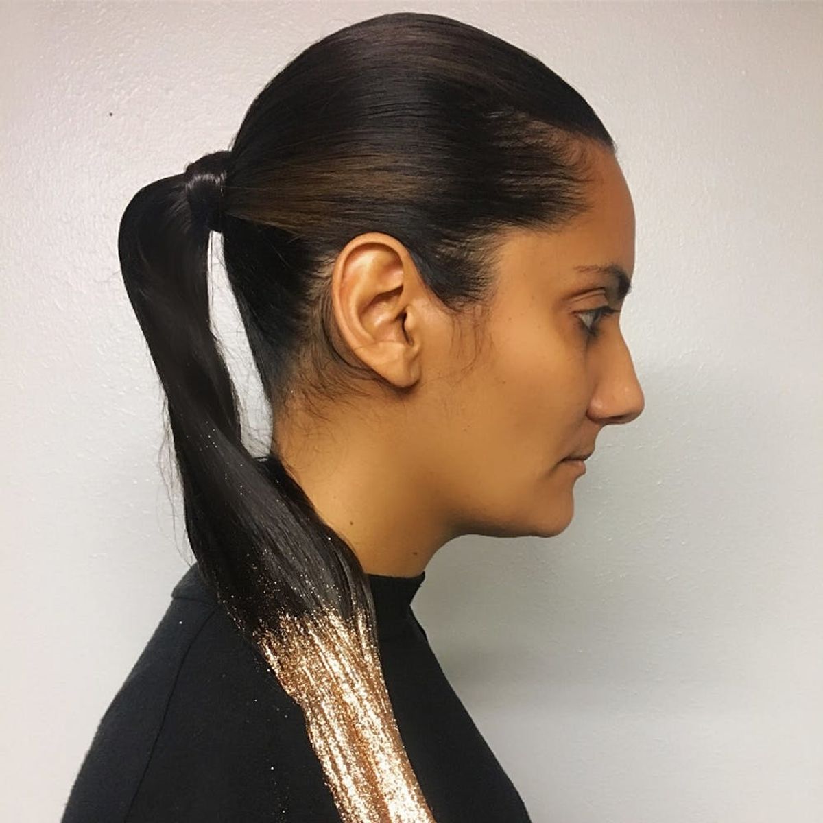The Glitter Ponytail Is the Easiest Holiday Hair Trend to Rock
