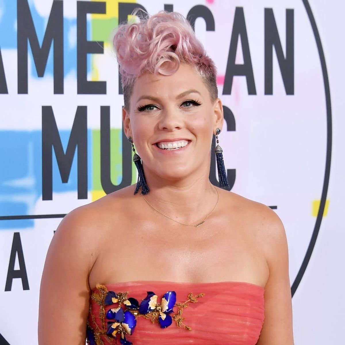 Pink Shuts Down the Claim That She Wasn’t into Christina Aguilera’s AMAs Performance