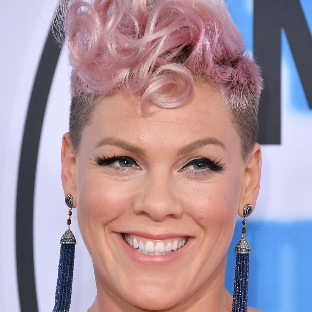 Pink Hung Off the Side of an Actual Hotel Building at the 2017 AMAs