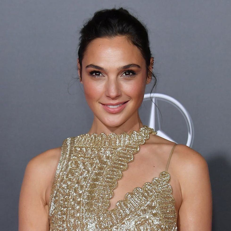 “Wonder Woman” Star Gal Gadot Has a Message for “Misogynist Sexists ...