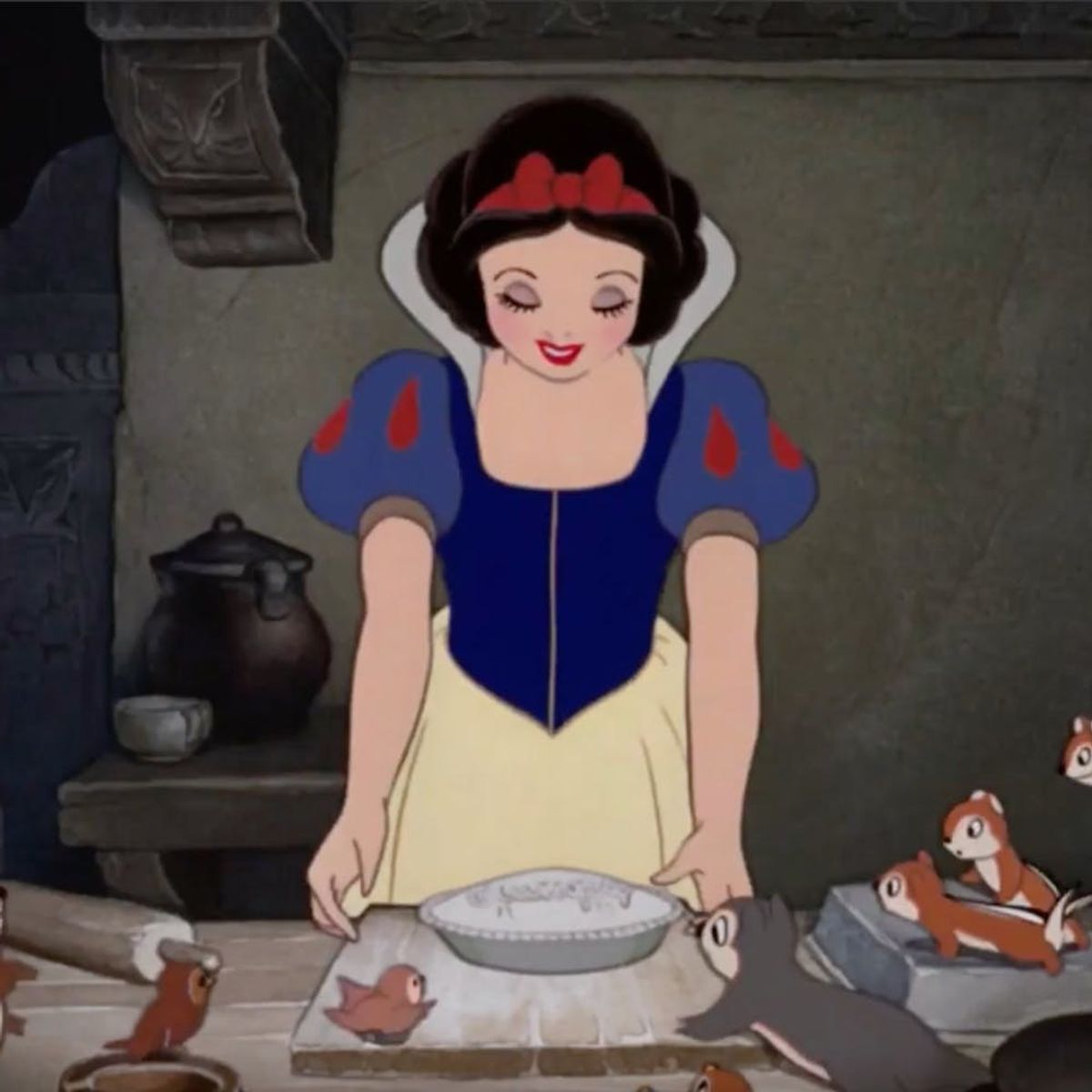 Le Creuset’s New Snow White Dutch Ovens Are So Cute, You’ll Wanna Take a Bite Out of One