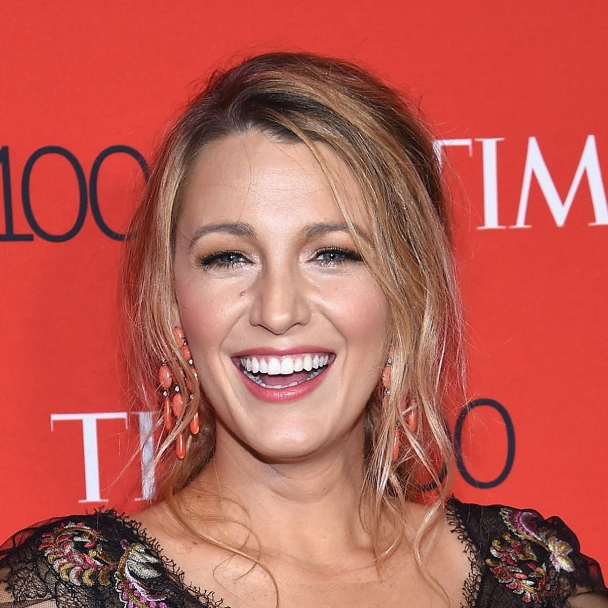 You’ll Barely Recognize Blake Lively With a Short Wig for Her Latest Role