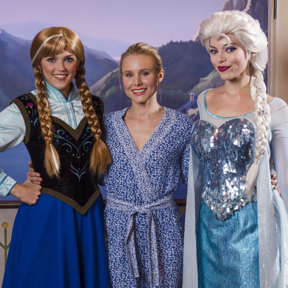 See Kristen Bell Dressed Up As Elsa from Disney’s “Frozen”… With a Twist