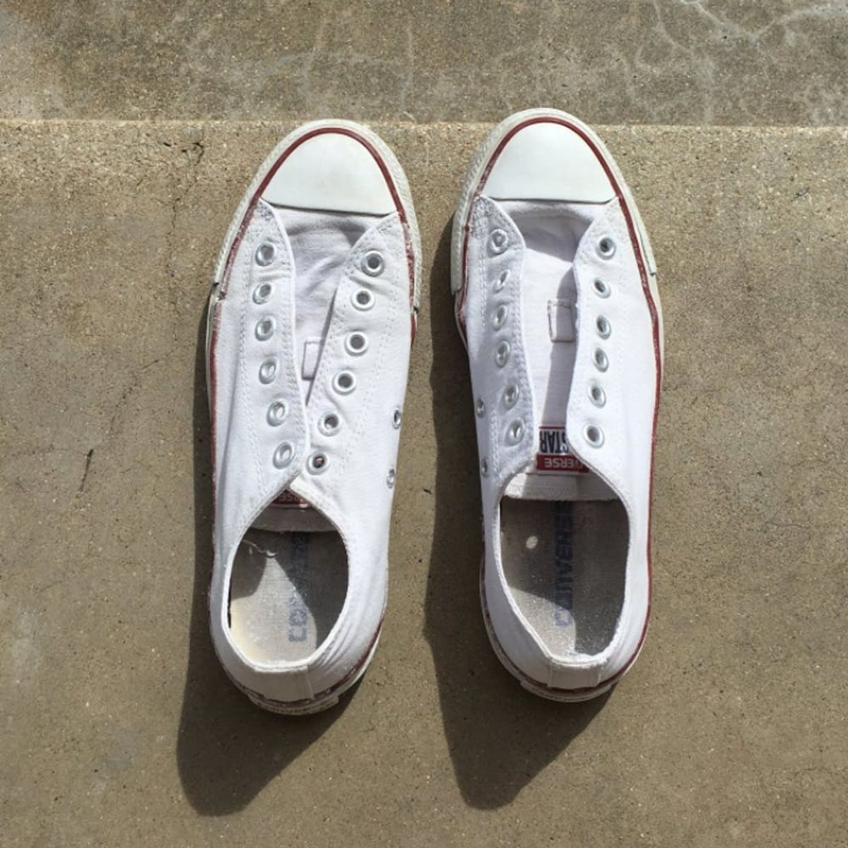 This Viral Tweet Shows Exactly How to Make White Shoes Look New Again