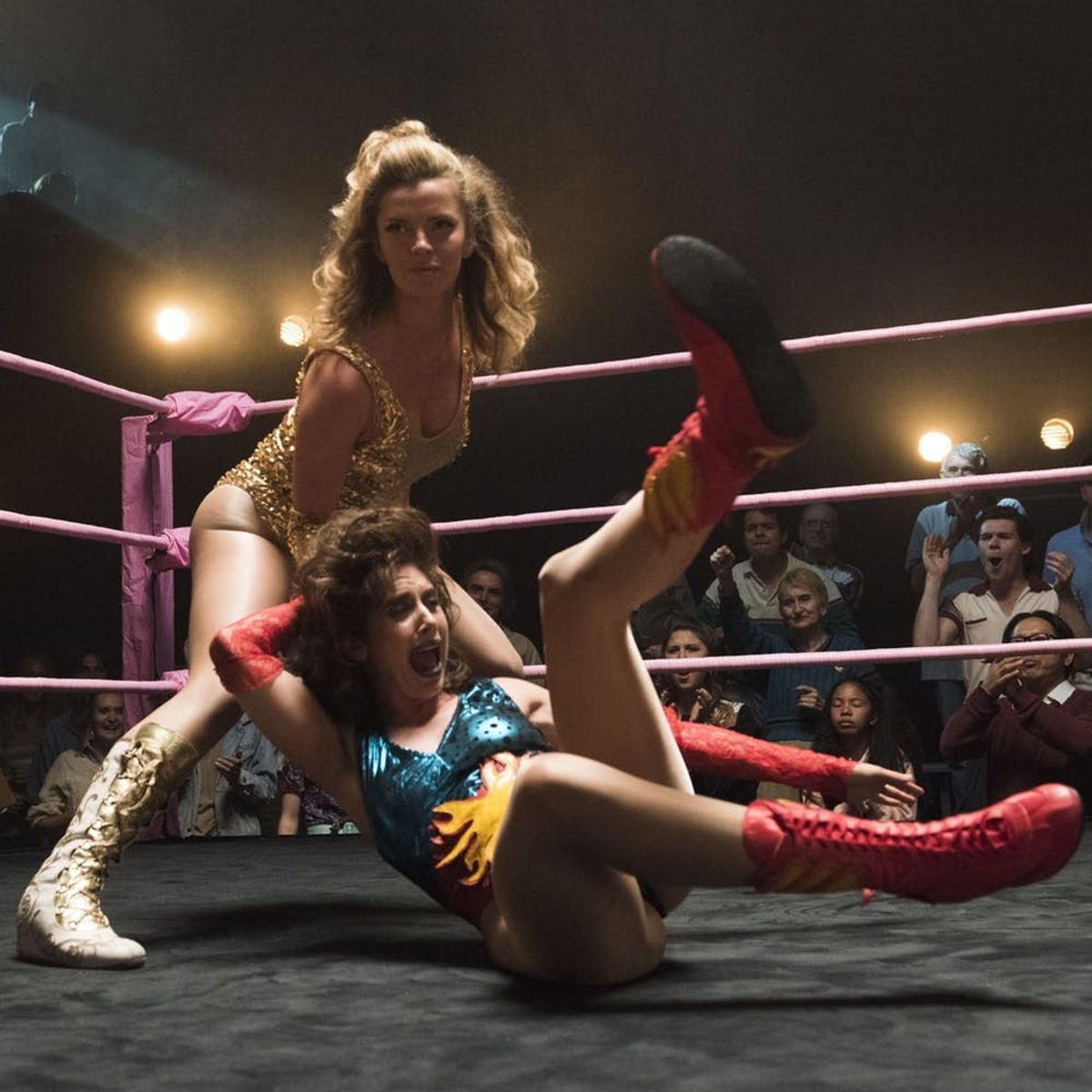 Alison Brie Just Shared the First Pic from the Set of “GLOW” Season 2