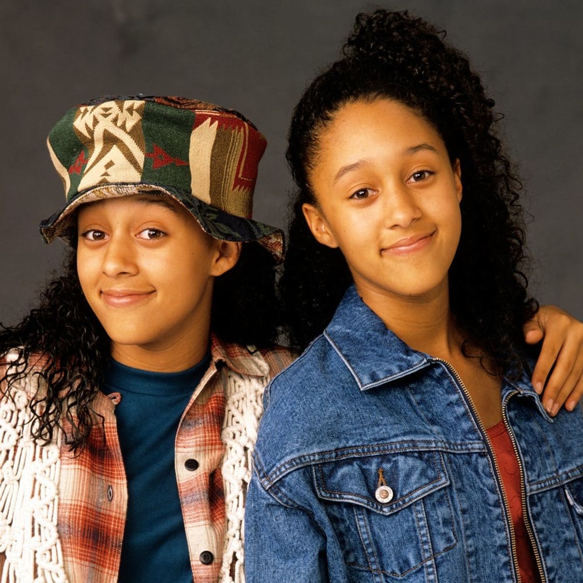 ‘90s Kids, Rejoice! A “Sister, Sister” Reboot Is “Closer Than Ever”