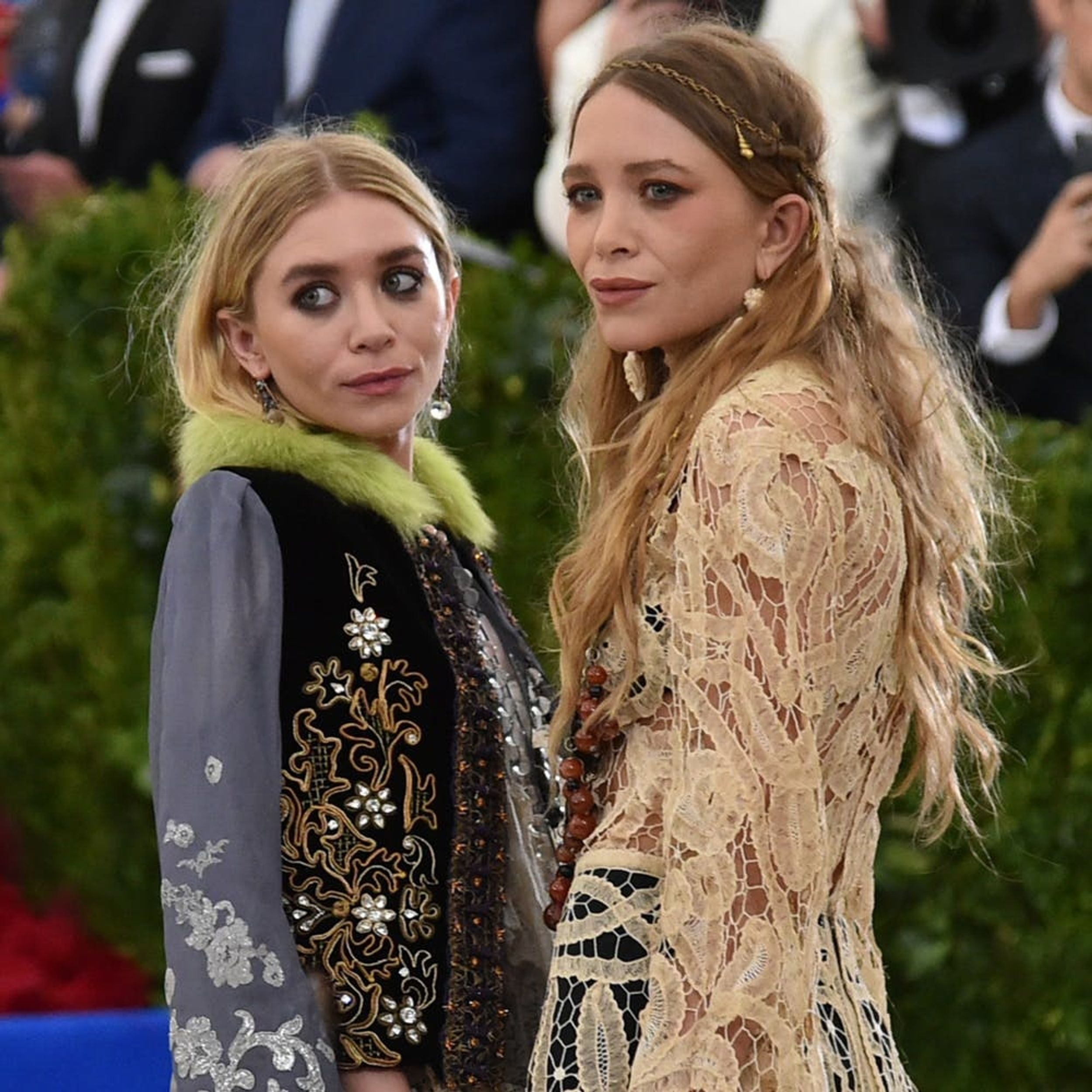 “Fuller House” Creator Says He Stopped Asking Mary-Kate and Ashley Olsen to Make a Cameo