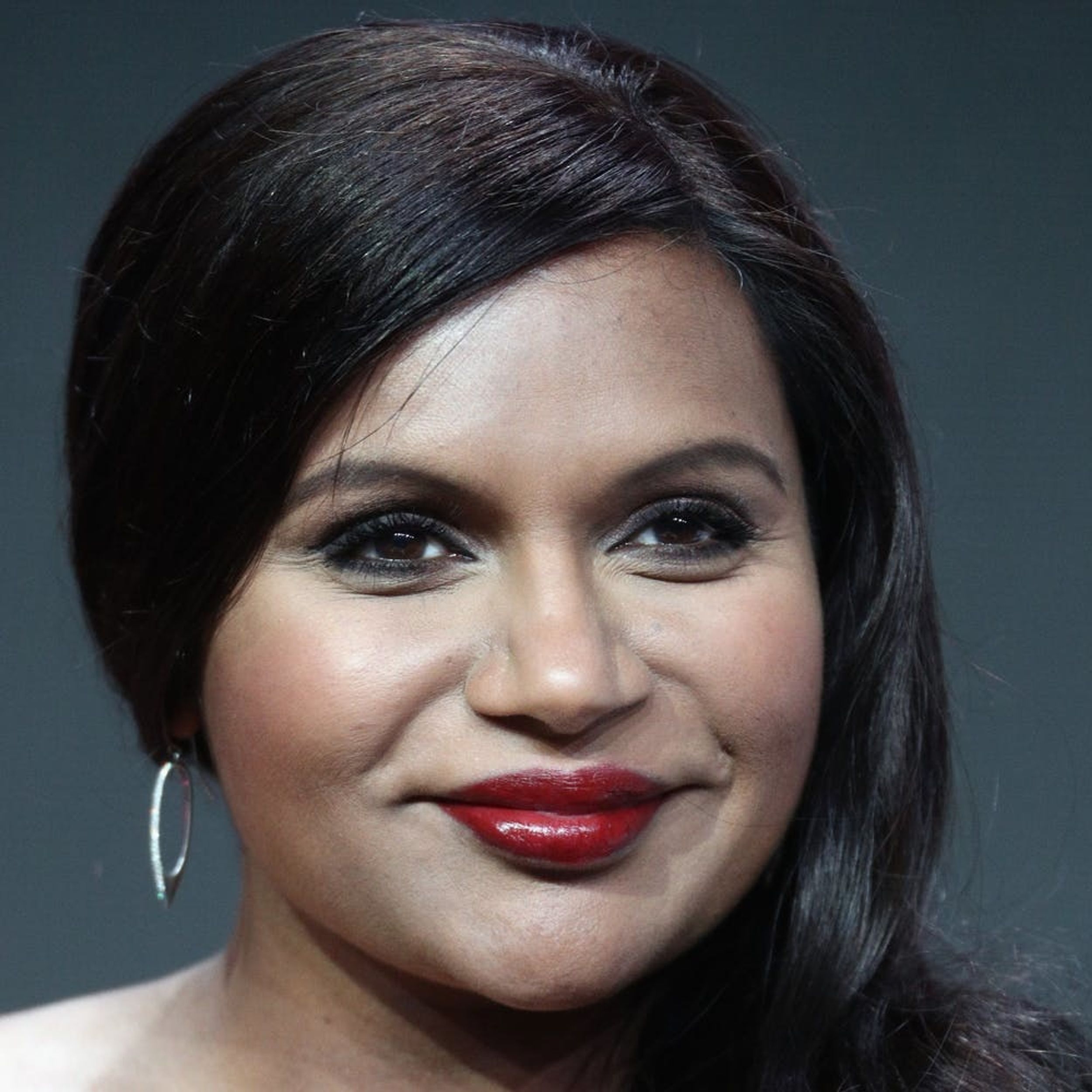 “The Mindy Project” Is Hiding Mindy Kaling’s Baby Bump With *These* Hollywood Tricks