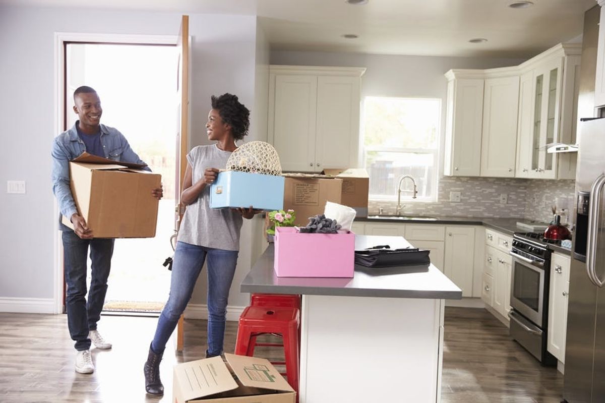 This Is the Sign You and Your Partner Shouldn’t Move in Together