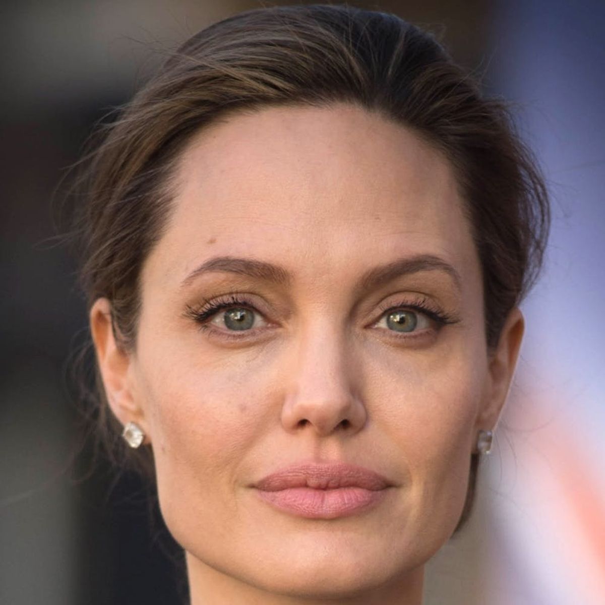 Angelina Jolie Admits She “Doesn’t Like Being Single”