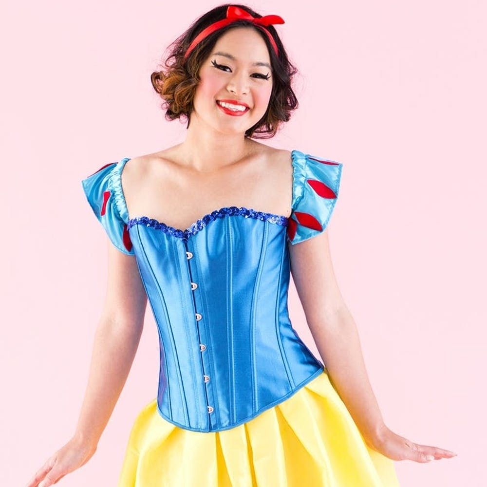 How to DIY the Classic Snow White Costume for Halloween - Brit + Co