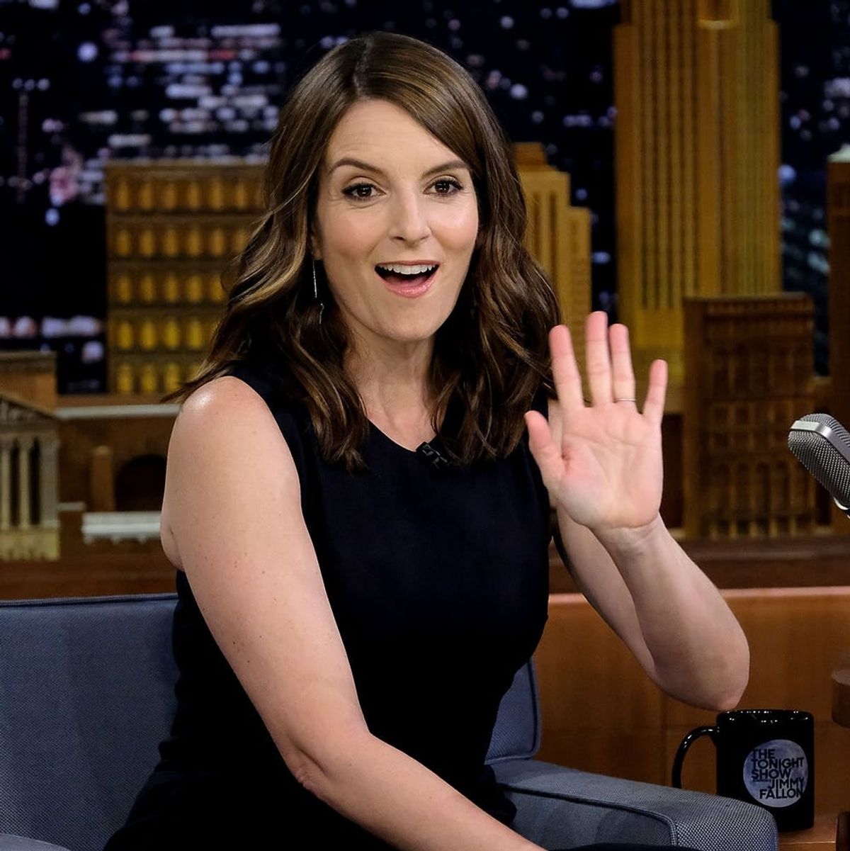 Why Tina Fey’s Sheet-Caking Routine Is Making a Lot of People Really Upset
