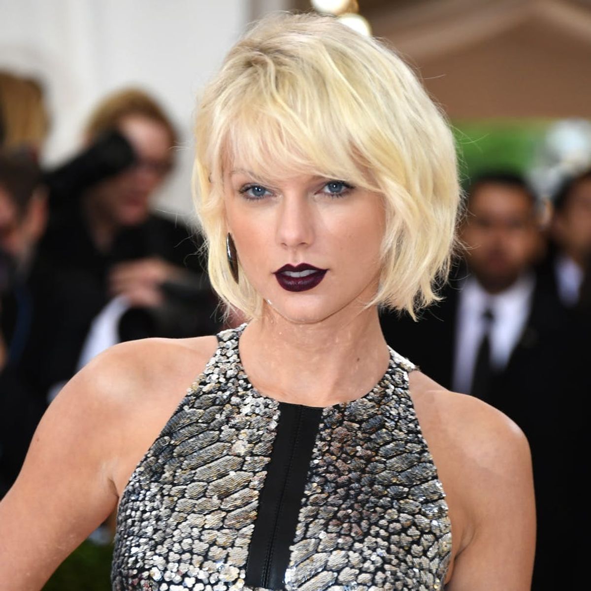 Morning Buzz! Taylor Swift Promises to Help Sexual Assault Victims After Winning Her Trial + More