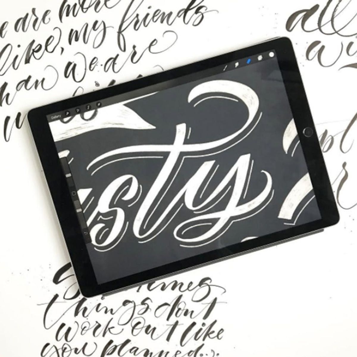 4 Online Classes That Will Have You iPad Lettering in No Time