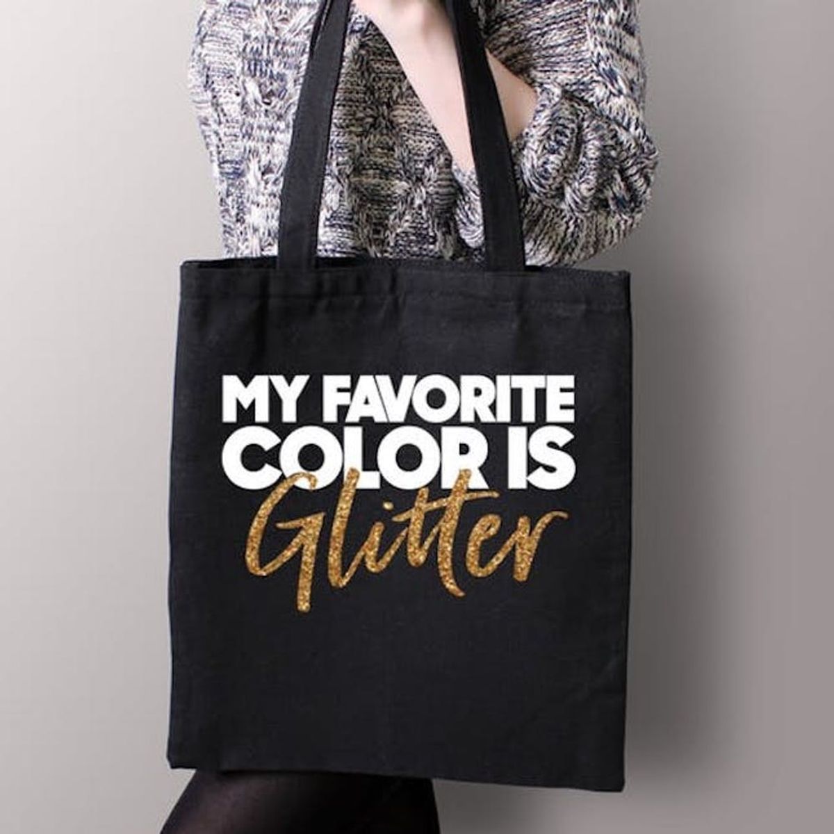 This Tote Bag’s Unfortunate Typography Choice Appears to Spell Hitler