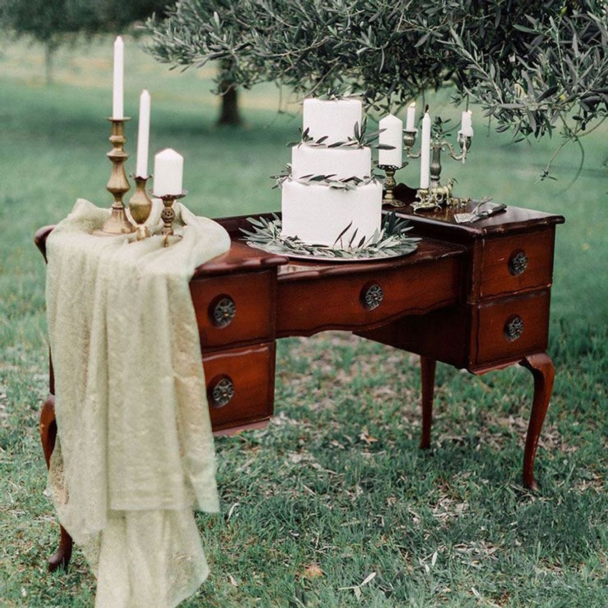 13 Unique Ways to Use Furniture for Your Wedding Decor