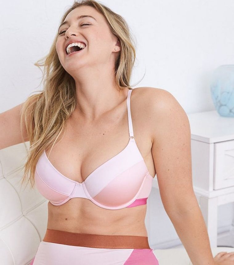8 Signs That It's Time to Toss Your Bra - Brit + Co
