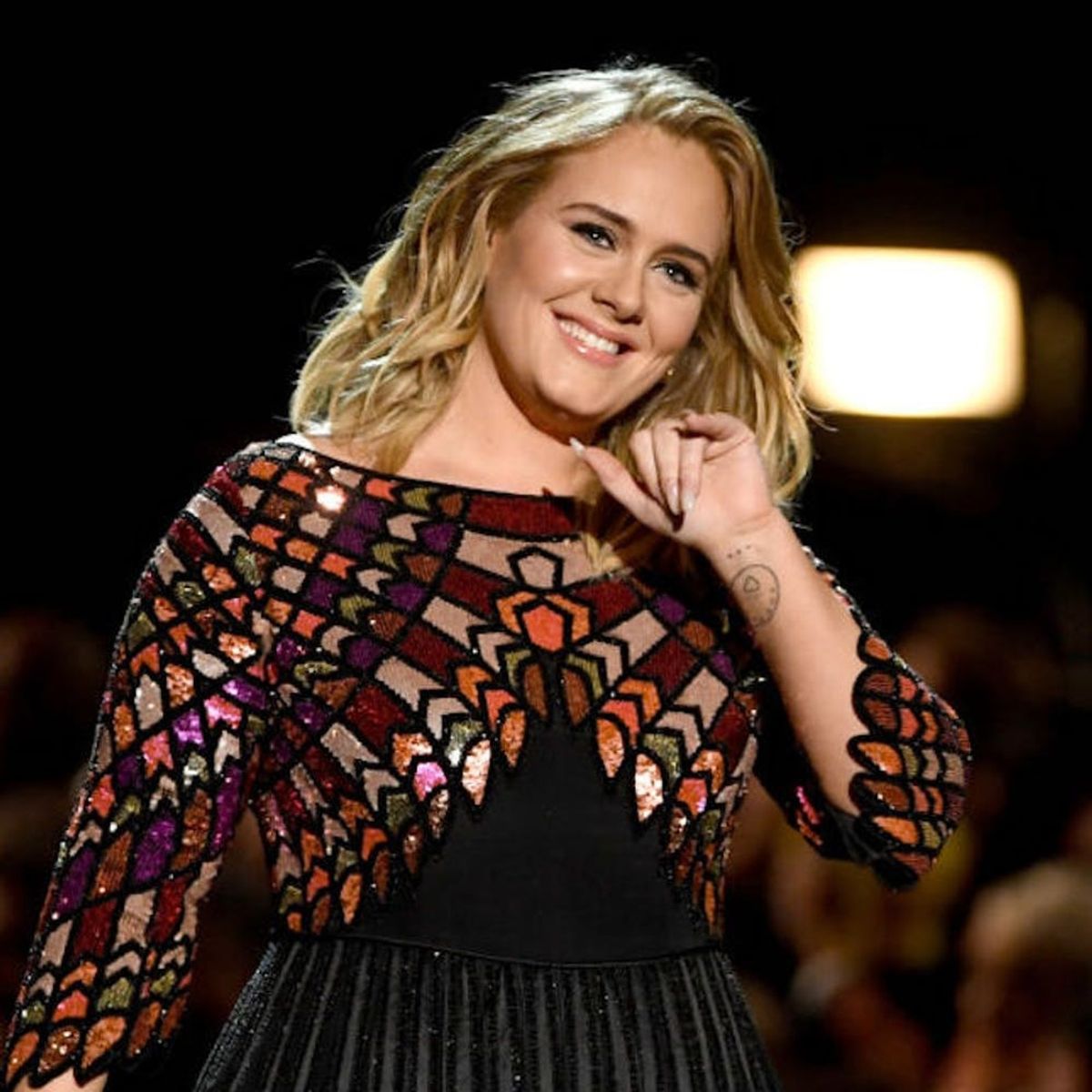 Adele’s Fans Are Supporting Her Through Canceled Shows and It’s Actually So Inspiring