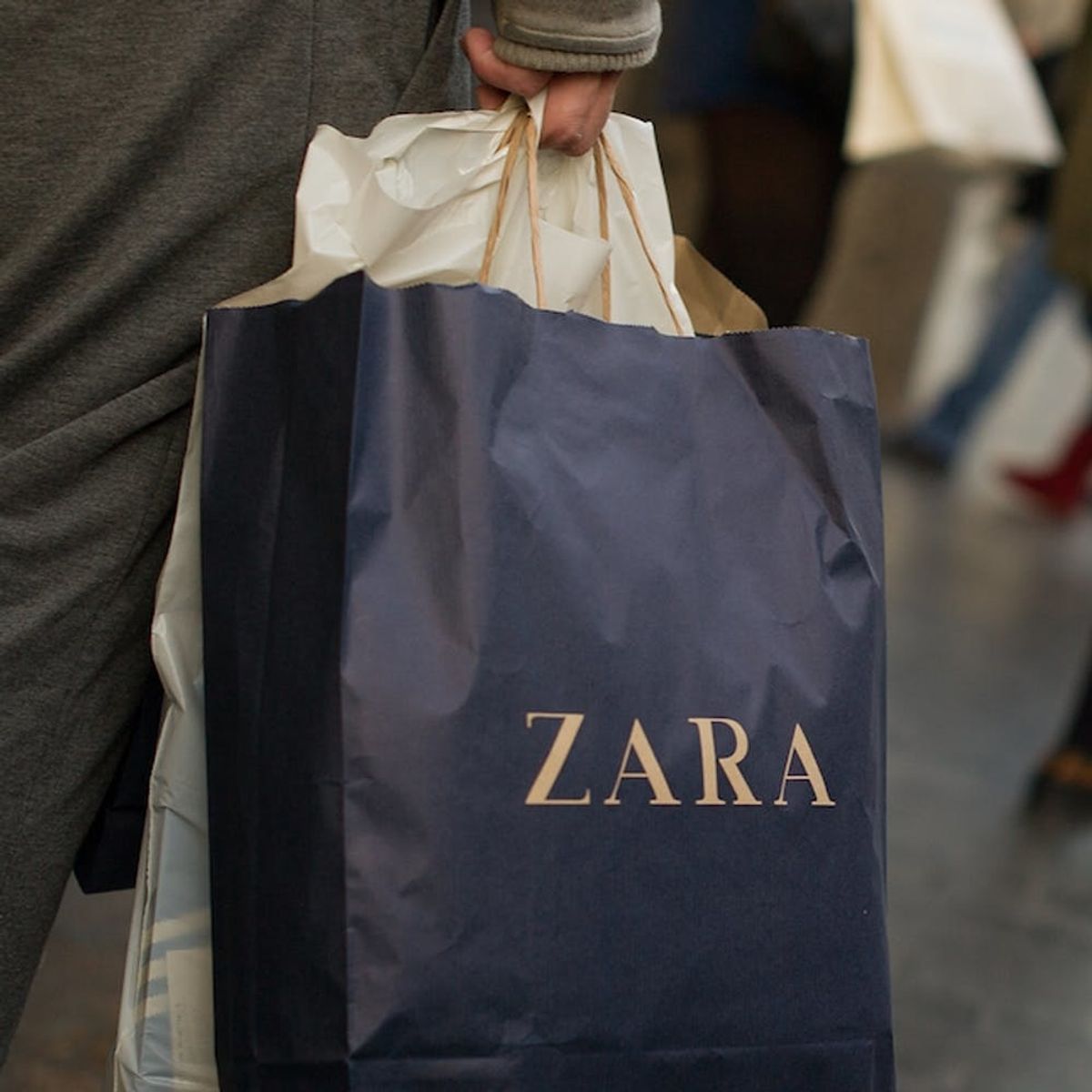 The Best Time to Shop at Zara, According to an Employee