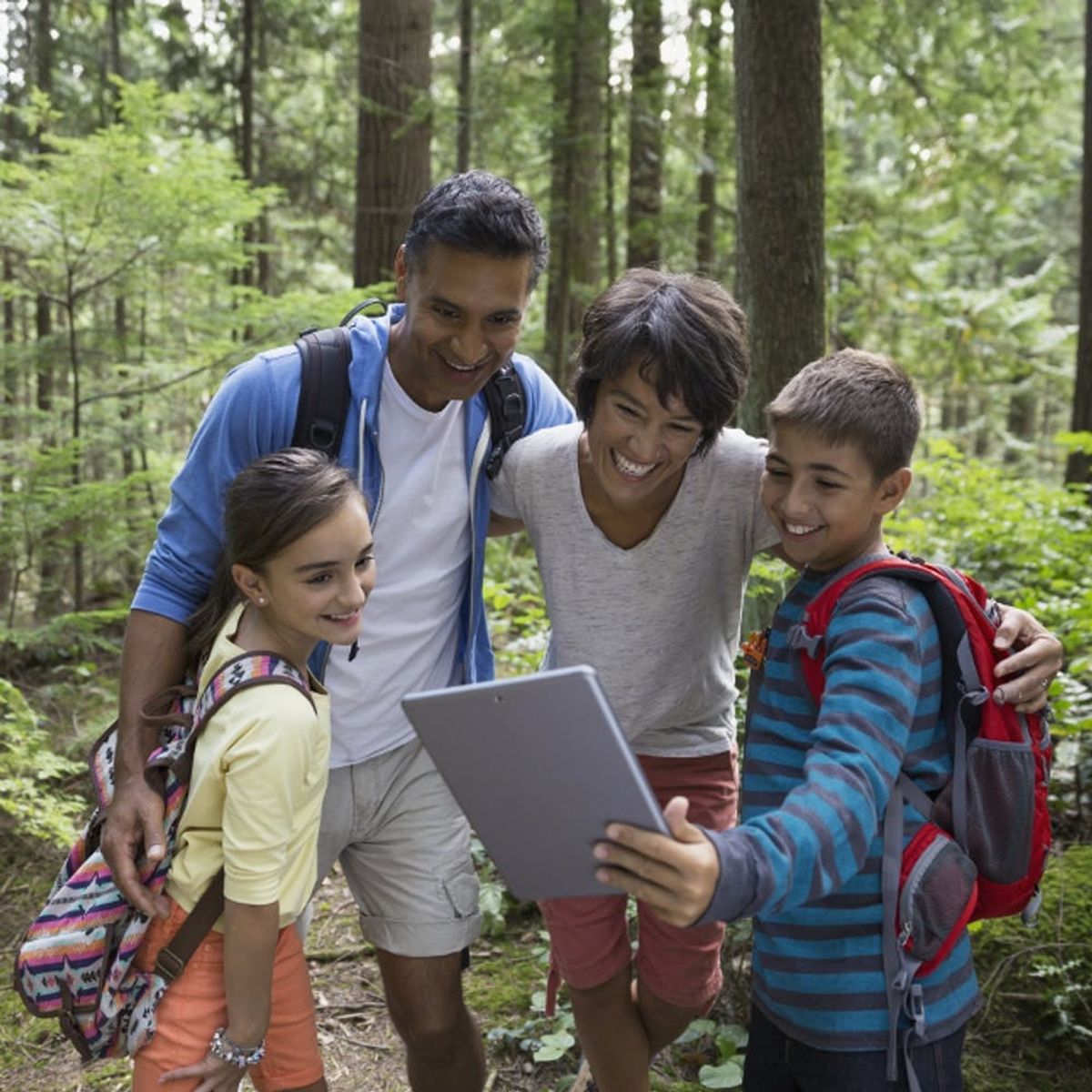 7 Apps to Help You Make the Most of Your Family Vacation