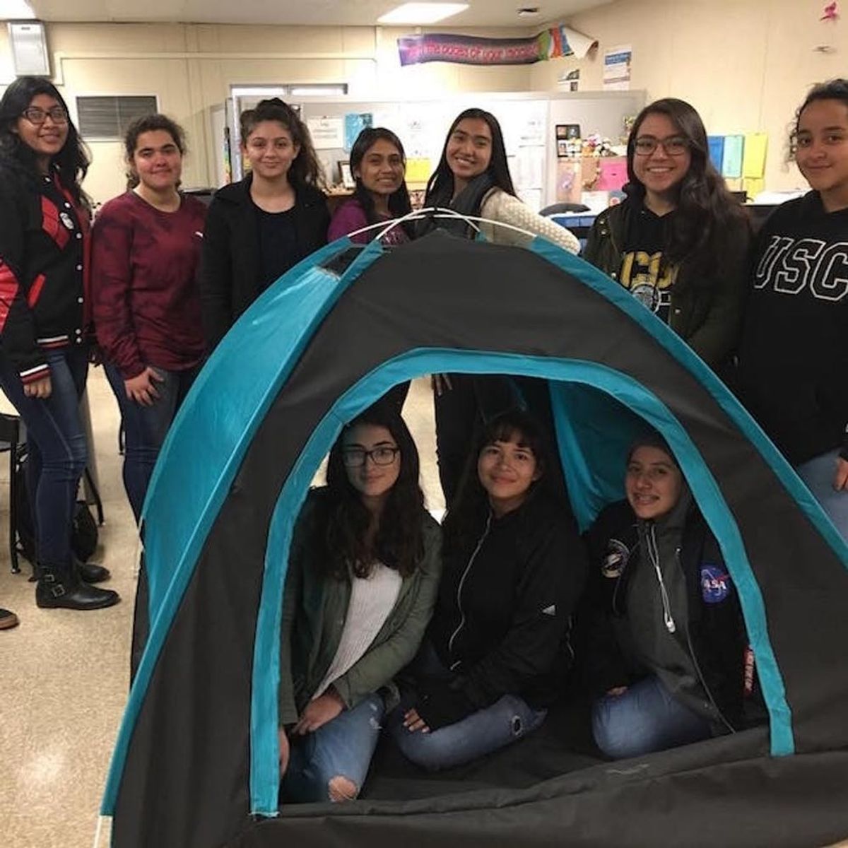 These High Schoolers Who Invented a Solar-Powered Tent for the Homeless Are the Future