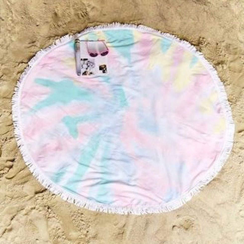 12 Trendy Round Beach Blankets to Summer Brit + Co