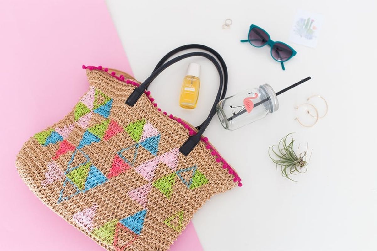 DIY This Tote Bag to Get Ready for Your Next Beach Party