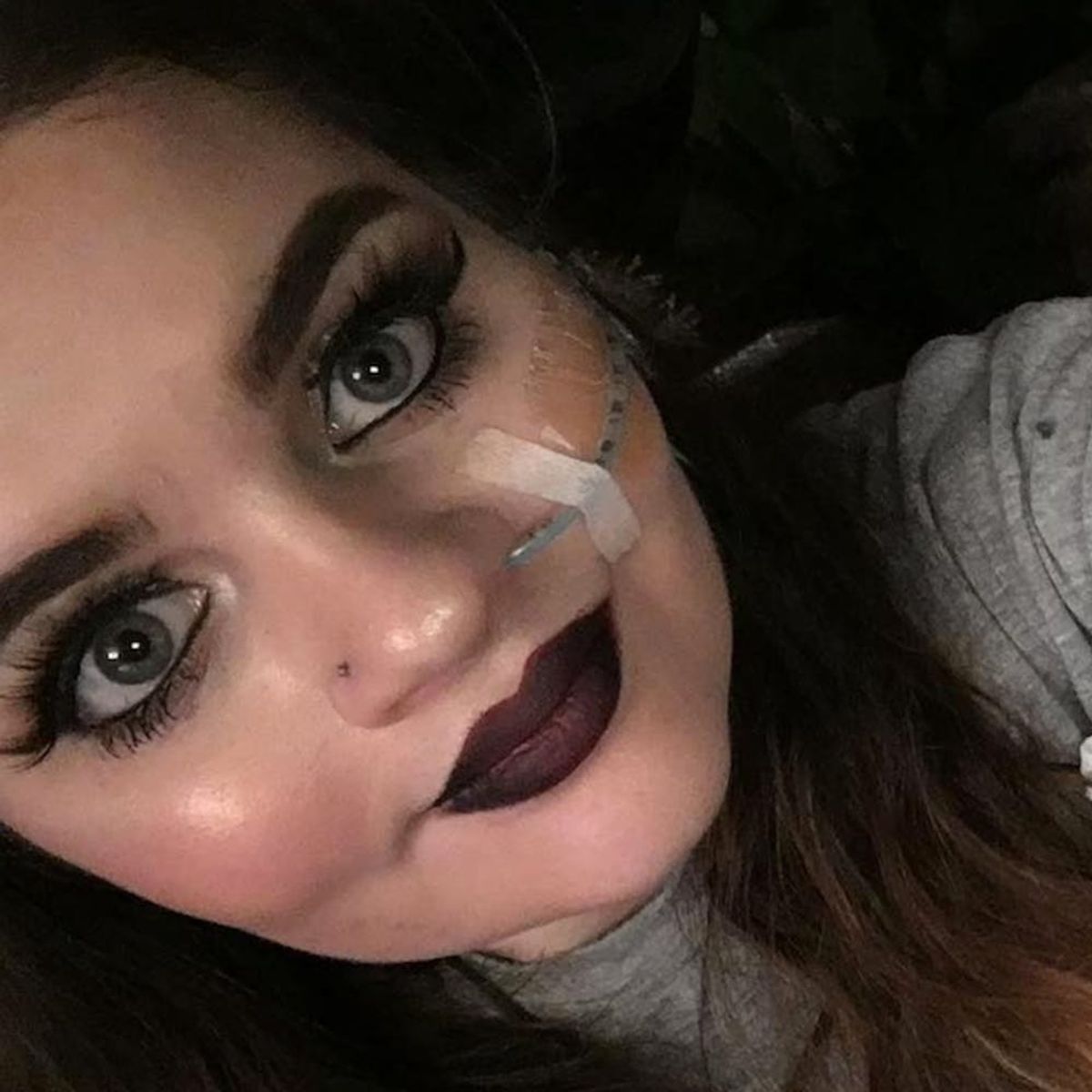 This Aspiring Makeup Artist Isn’t Letting Her Feeding Tube Stop Her Dreams