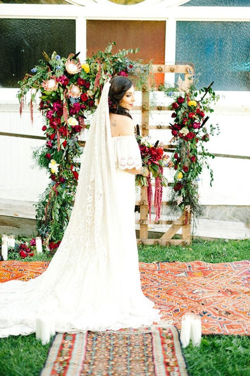 This New Rug Aisle Decor Trend Is a Boho Wedding Dream Brit + Co