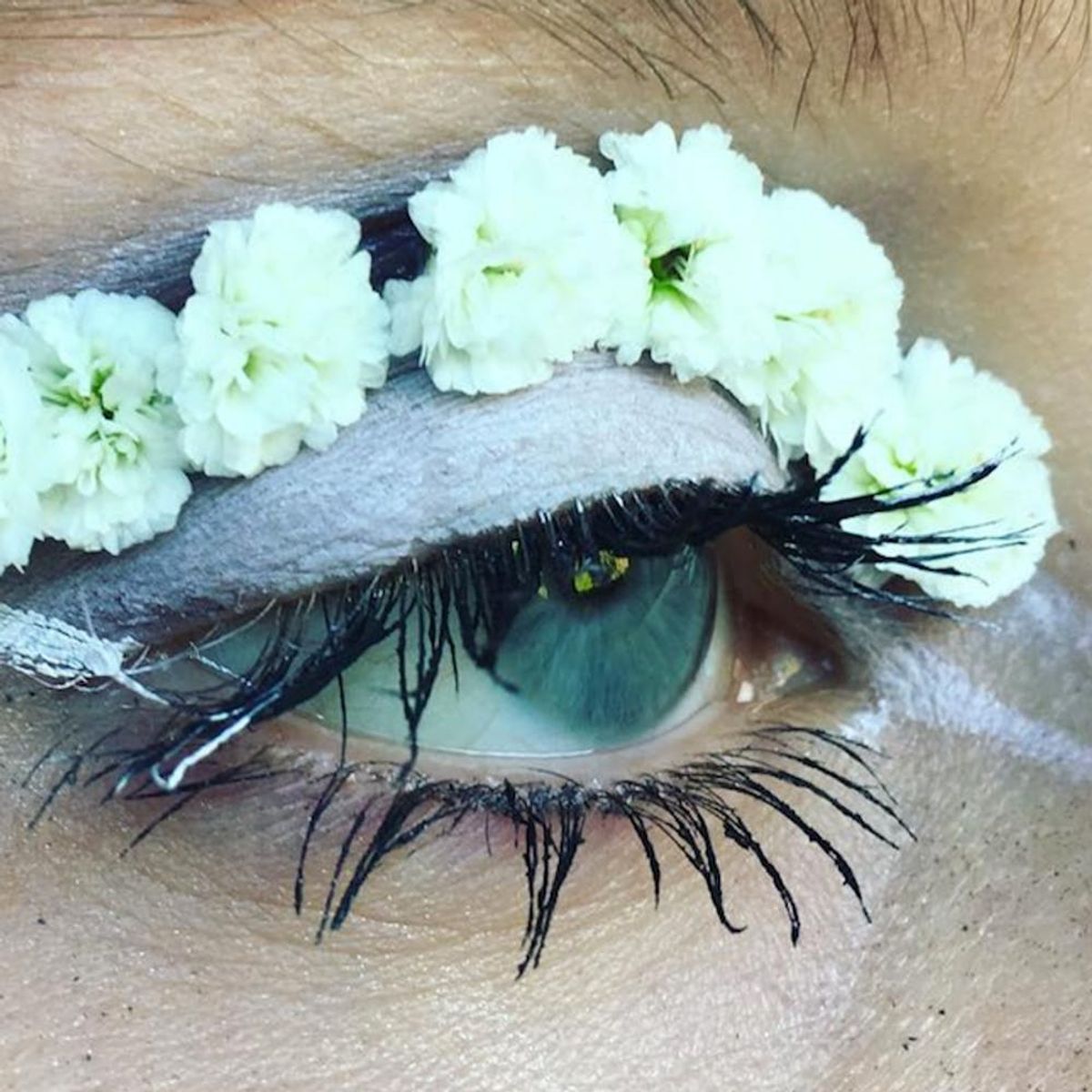 Terrarium Eyes May Dethrone Floral Eyeliner As the Hottest Beauty Trend