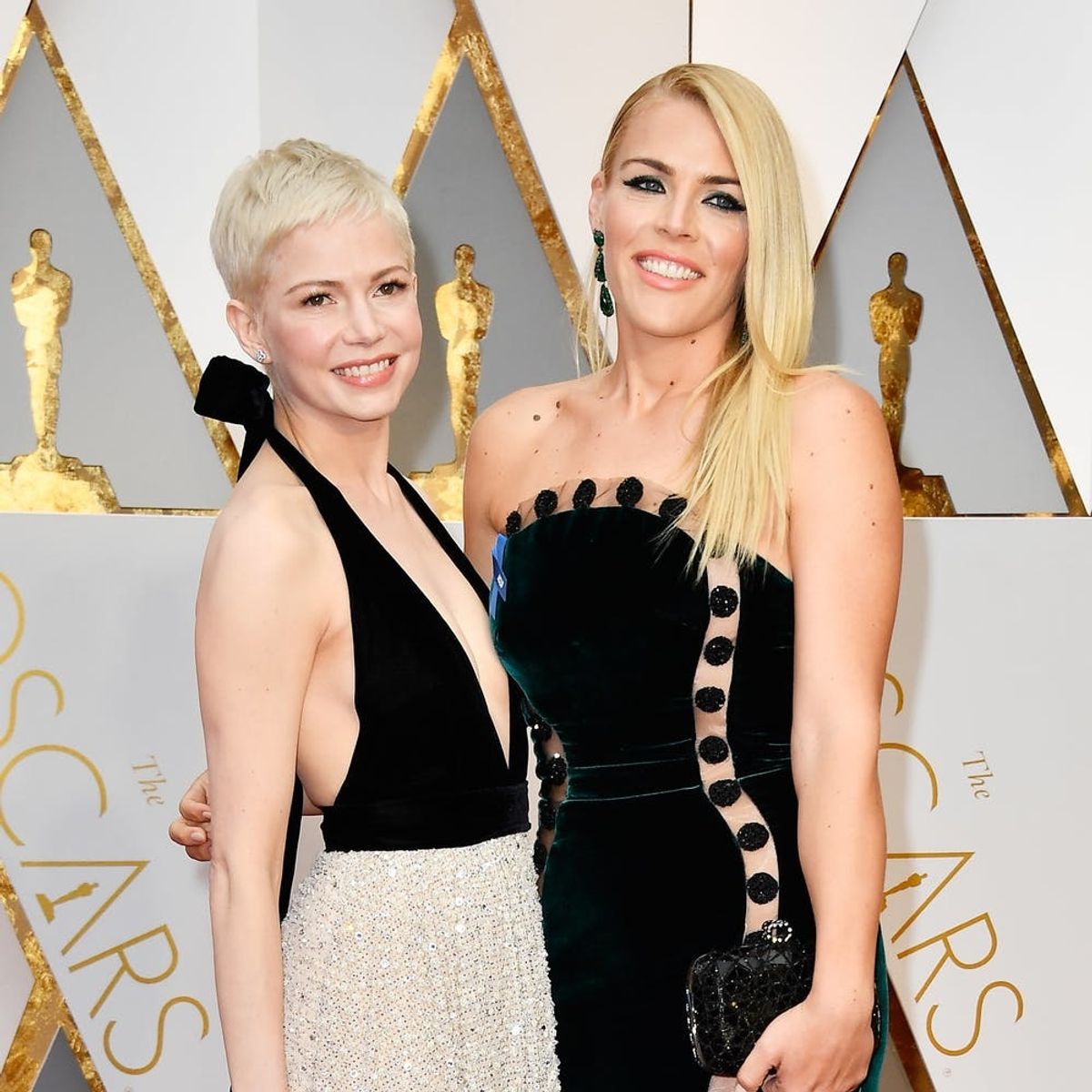 BFFs Busy Philipps and Michelle Williams’ Joint Makeup-Free Selfie Is Their Cutest Pic Yet