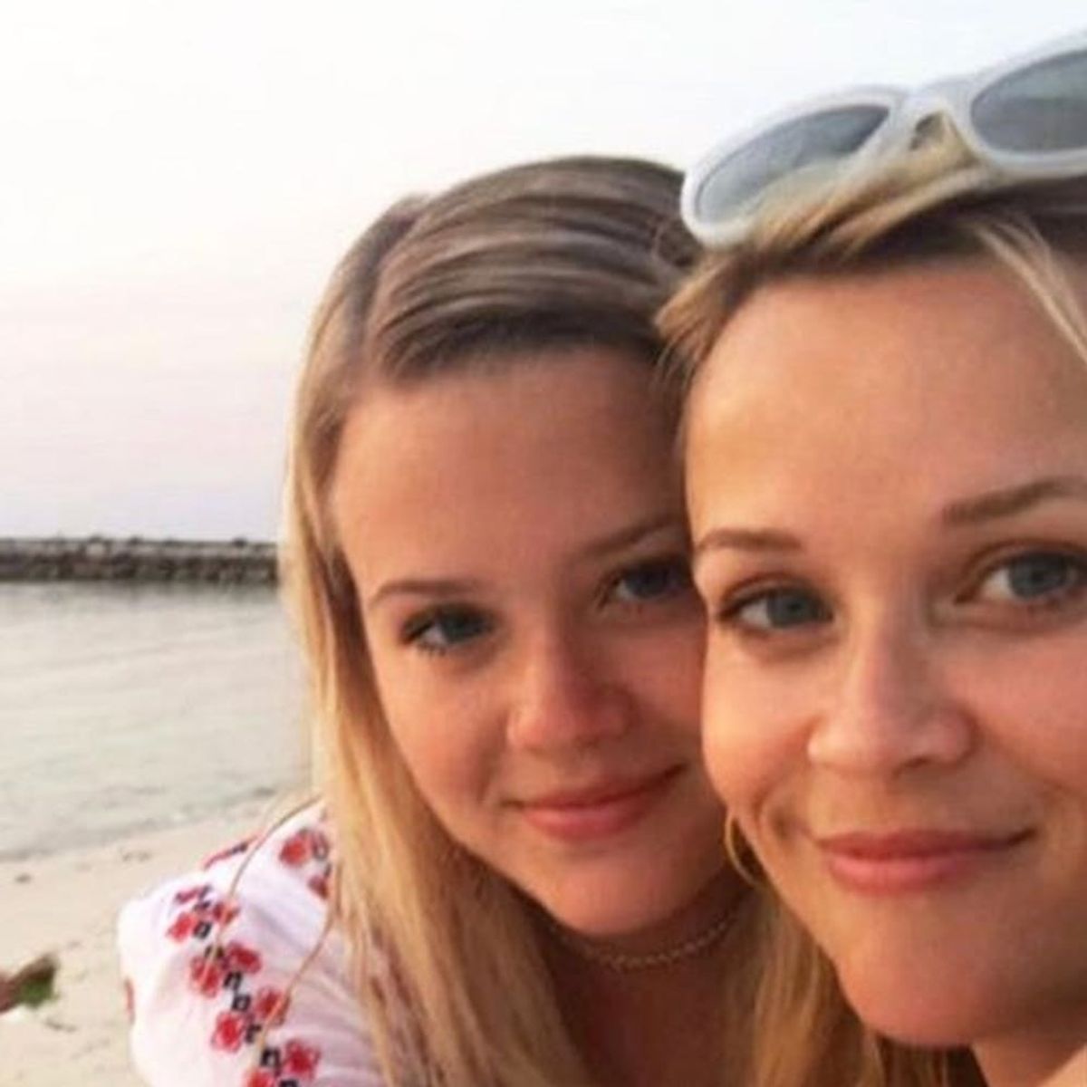 Reese Witherspoon’s Latest Pic With Her Daughter Has Us Seeing Double