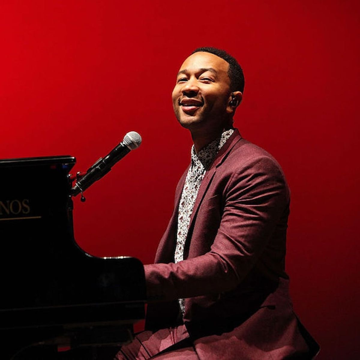 Morning Buzz! Watch the Moment John Legend Surprised Commuters With a Surprise Train Station Performance + More