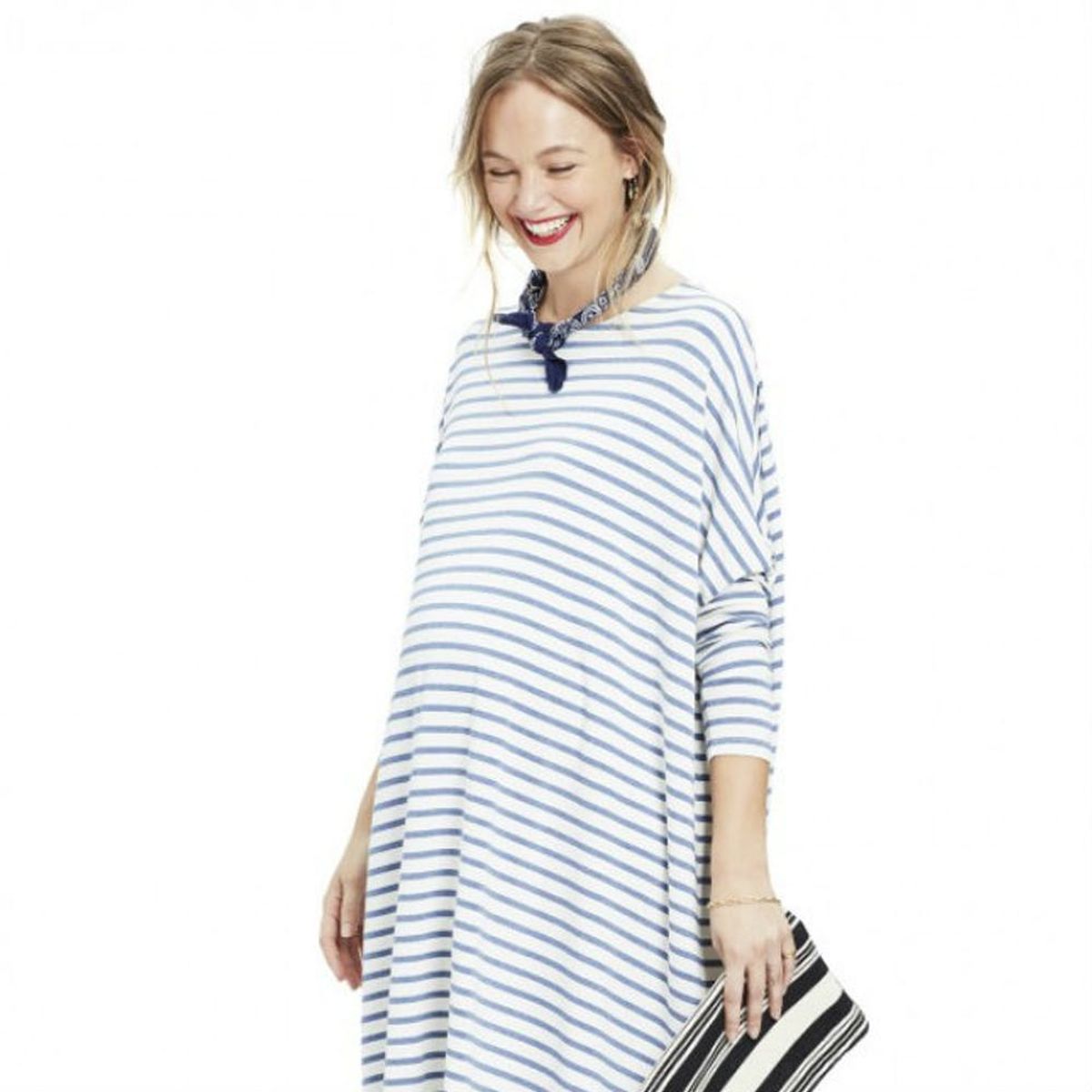 8 Comfy + Chic Postpartum Styles for New Moms