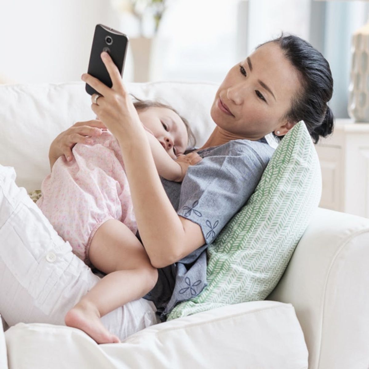 The Top 8 Apps Every New Parent Needs