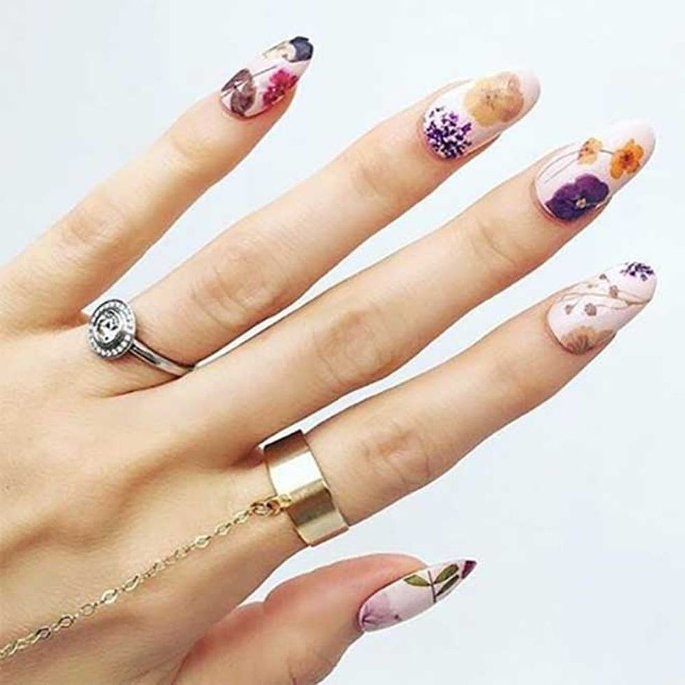 11 Pressed Flower Manicures That Will Become Your Spring Obsession - Brit +  Co