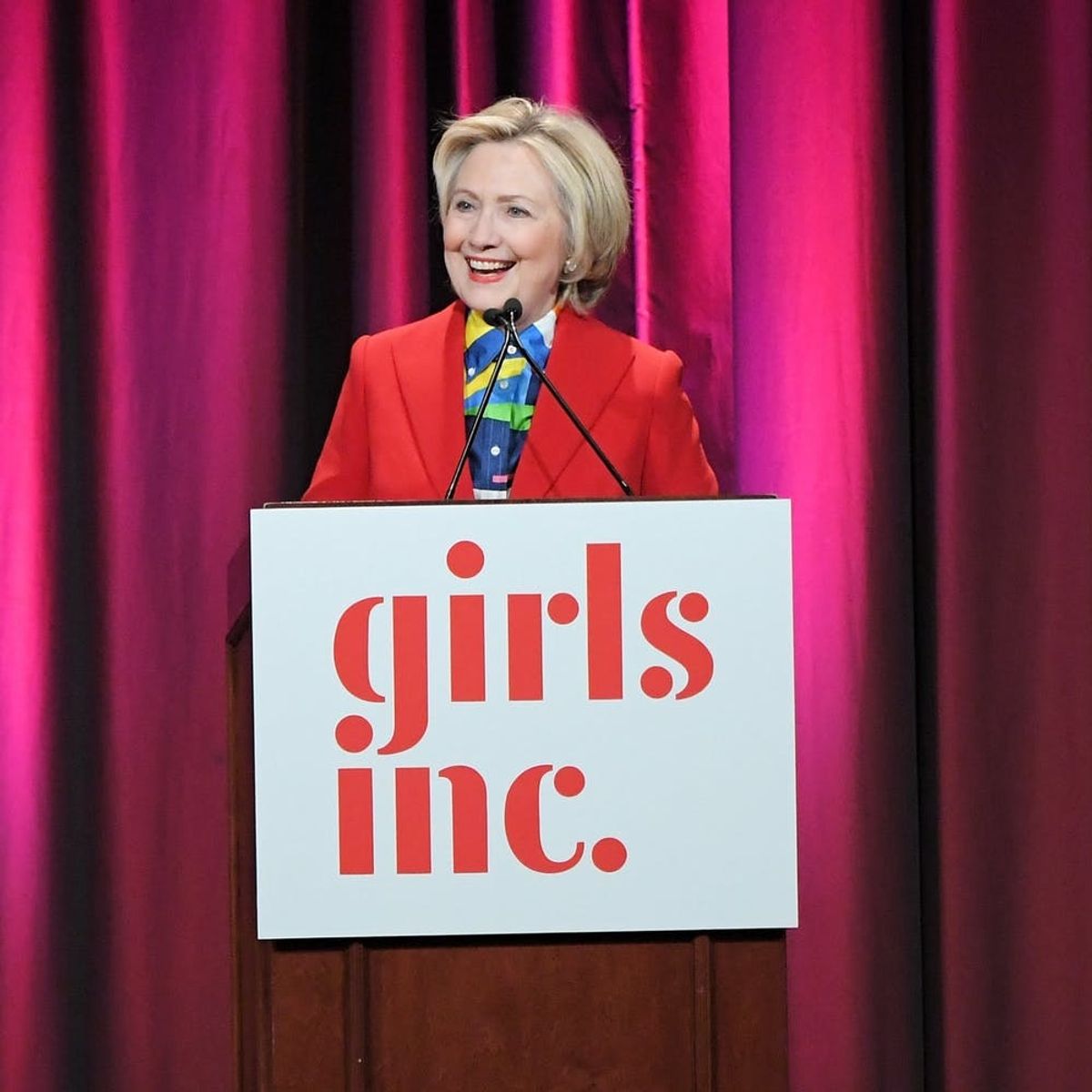 Hillary Clinton’s Pantsuit for International Women’s Day Did Not Disappoint