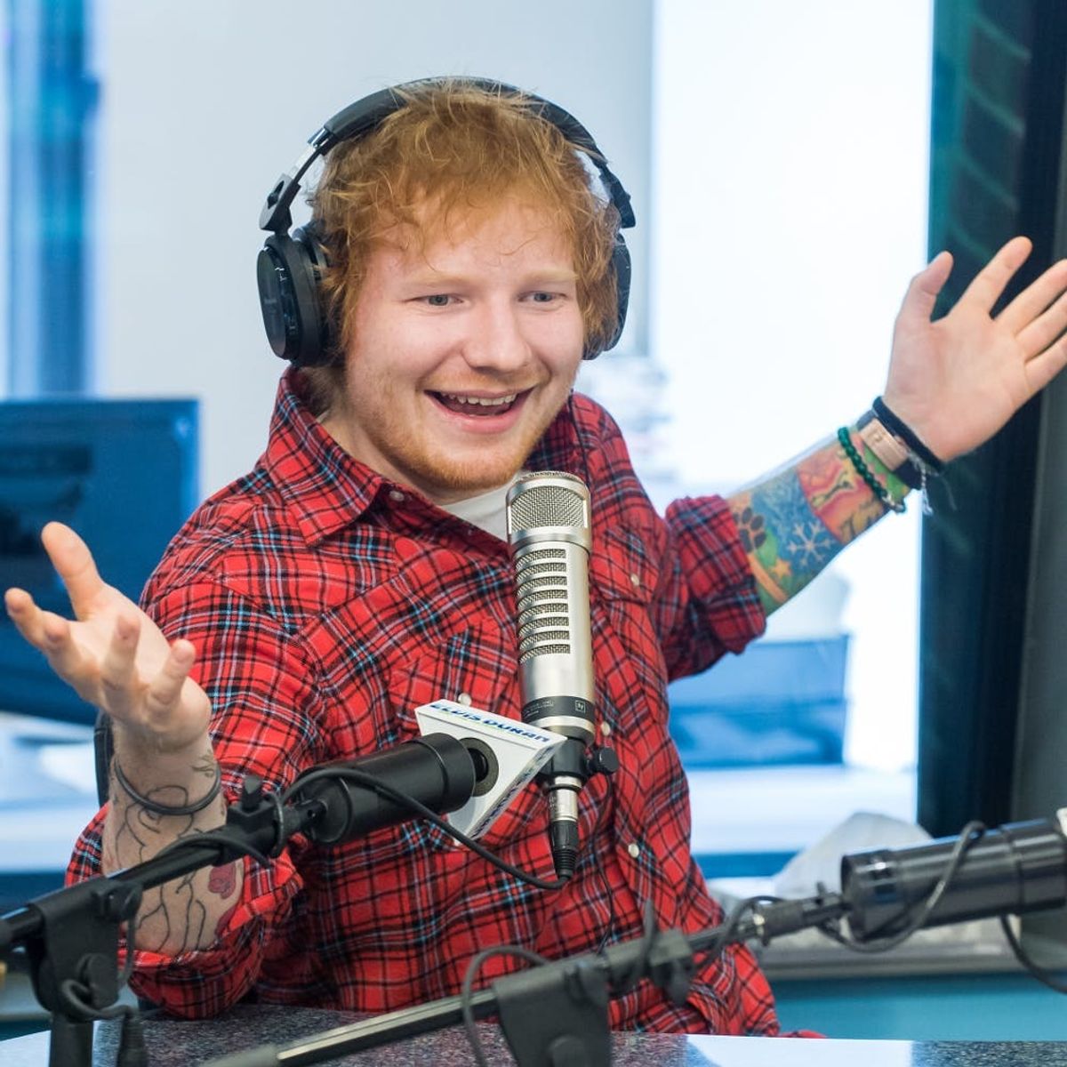 WTF: Ed Sheeran Hit Justin Bieber in the Face With a Golf Club