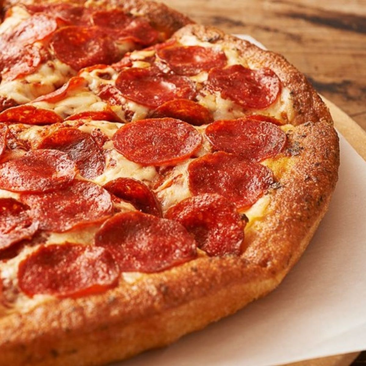 Here’s How to Get 50 Percent Off Your Pizza Hut Pizza Orders for the Oscars