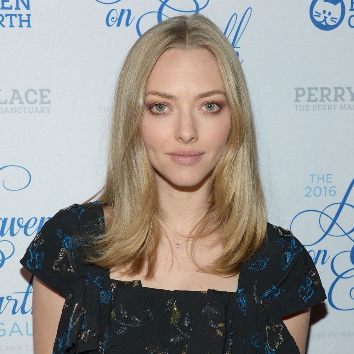 Amanda Seyfried Threw Shade at The Bachelor’s Corinne on Twitter