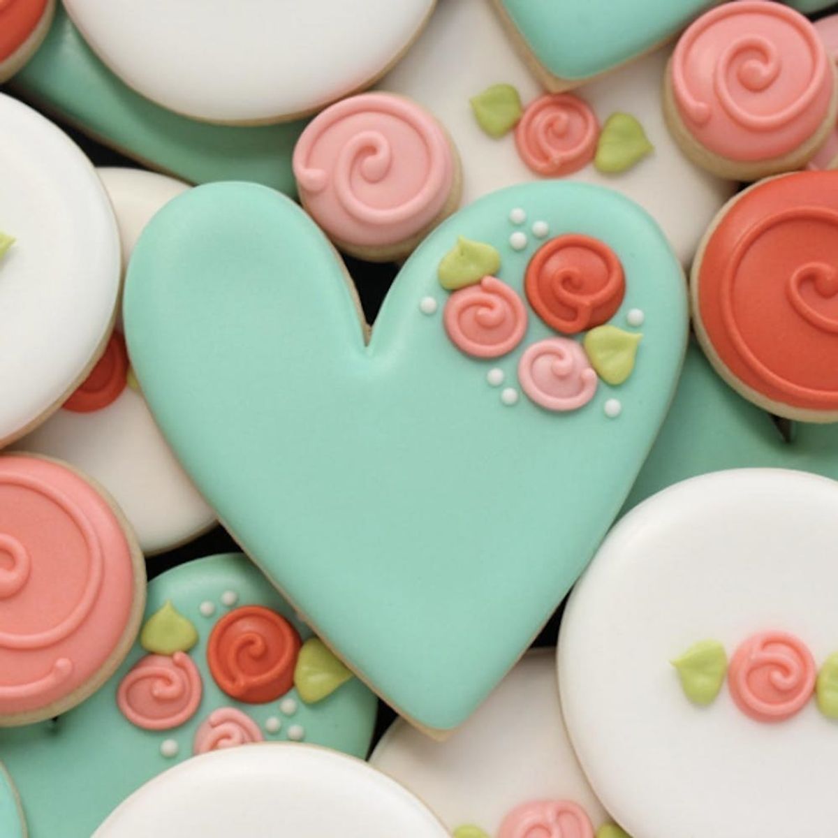 10 Heart-Shaped Desserts from the Most Popular Bakers on Instagram