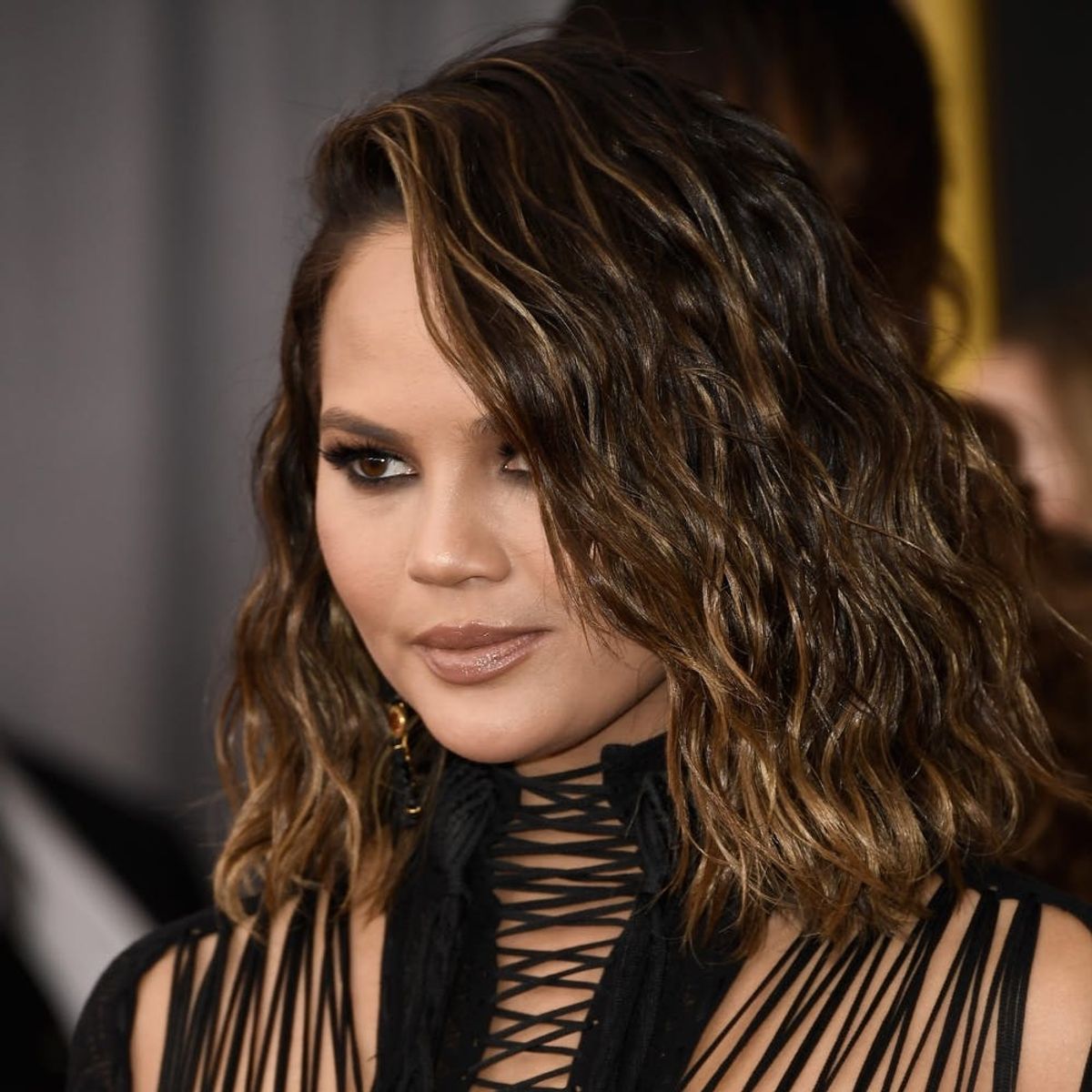 Chrissy Teigen’s Grammys Hairstyle Broke a Major Beauty Rule