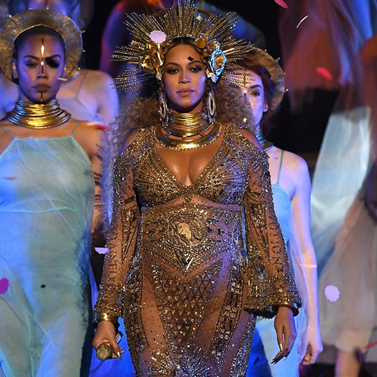 Beyonce’s Grammys Performance Is Basically Her Pregnancy Instagram Come to Life