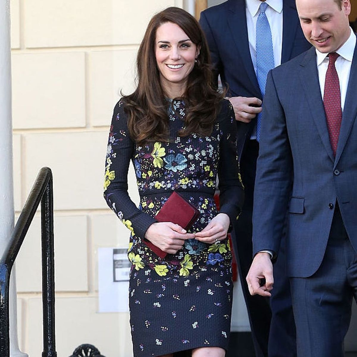 10 Duchess Kate-Worthy Winter Floral Dresses to Wear Now