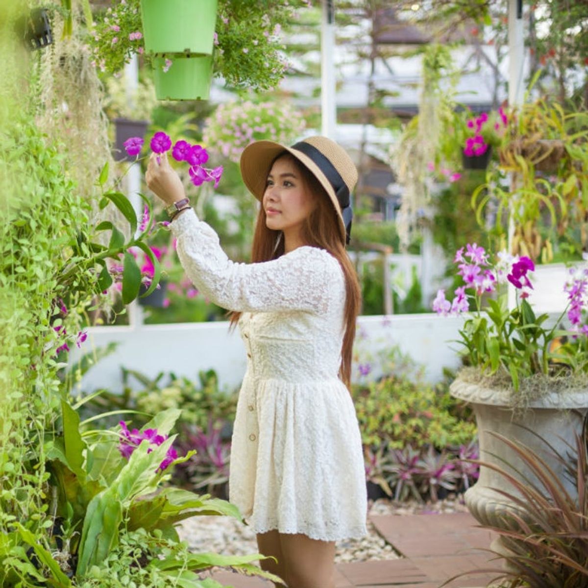 9 Places to Experience This Year’s Amazing Floratourism Travel Trend