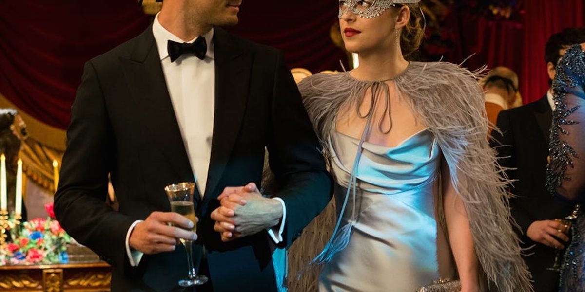 fifty shades darker grey dress A close up of the gown that Anastasia wears to the masquerade ball in Fifty Shades Darker
