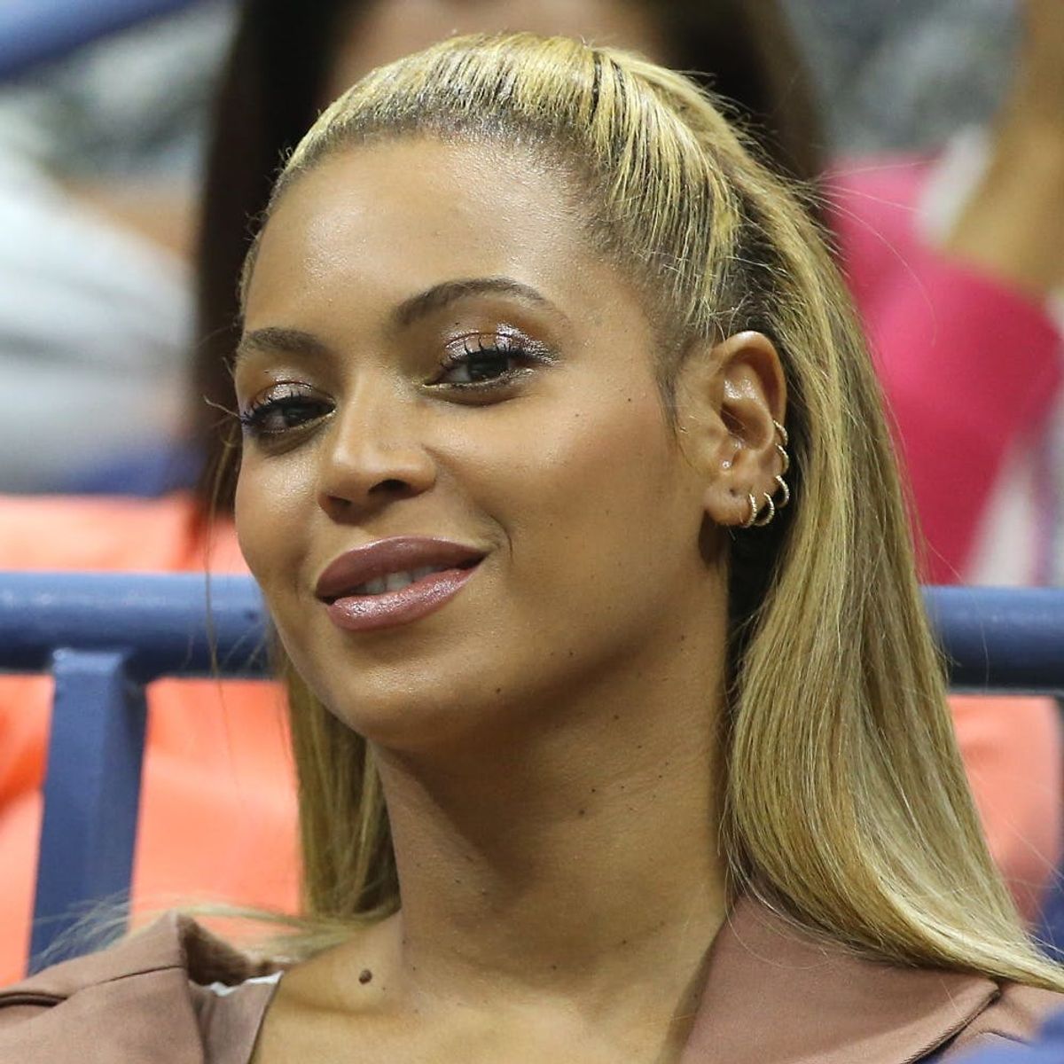 OMG: Beyoncé and Jay Z Are Having Twins!!